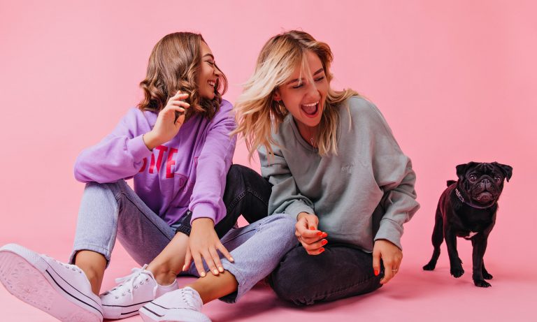 Rihanna makes surprise appearance at eventful  concert